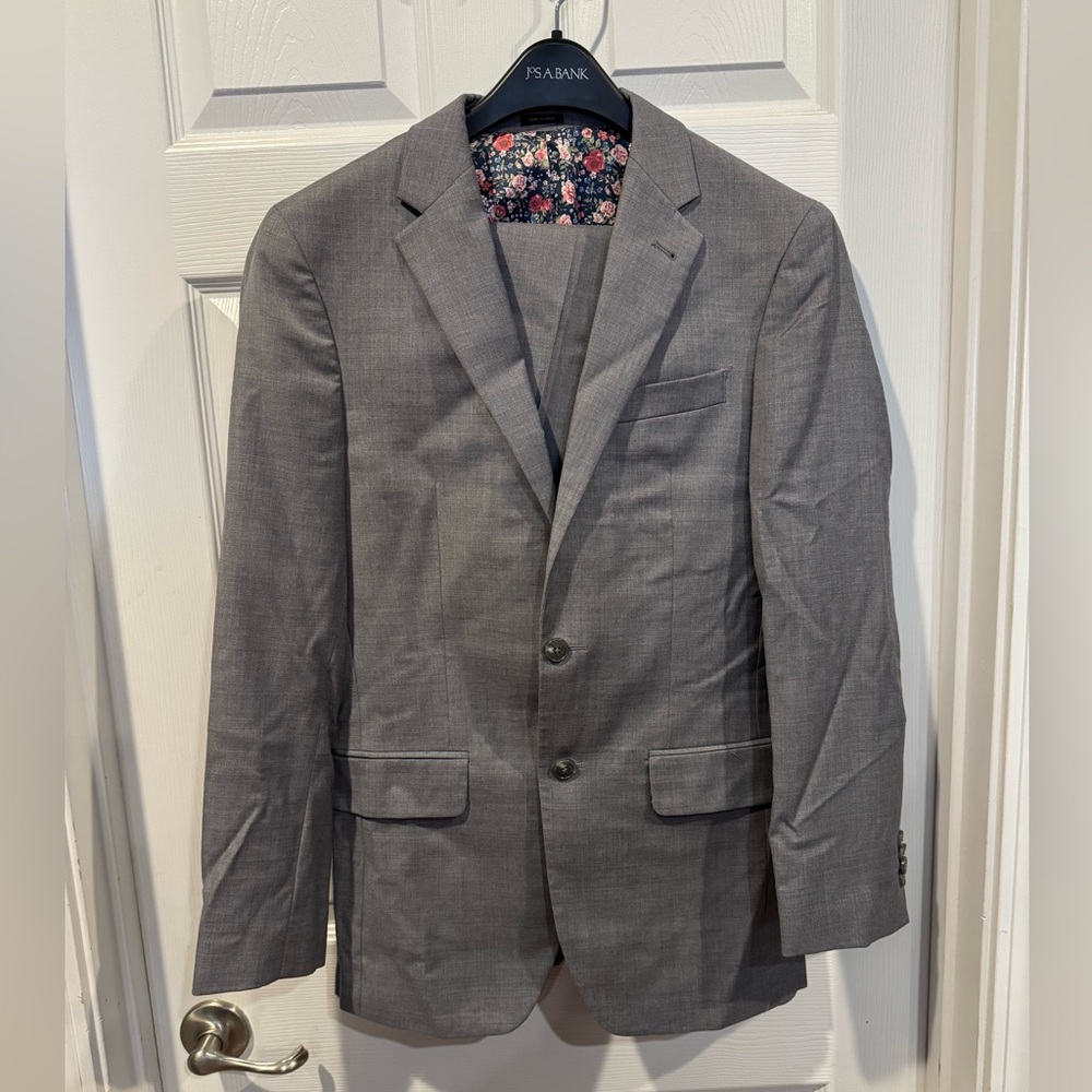 JOE Joseph Abboud Slim Fit Custom Suit